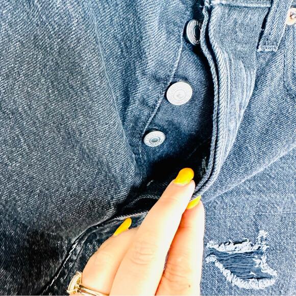 LEVIS REVOLVE Black Distressed Raw Hem Button Fly Pockets ALine Mini Skirt 26 - Picture 9 of 15